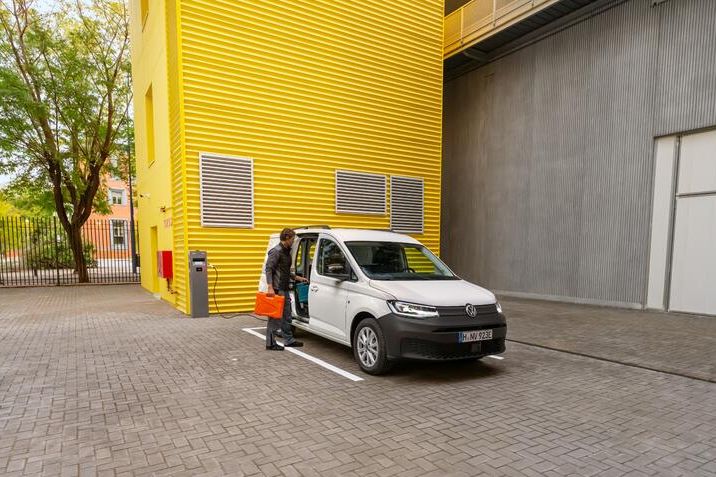 Caddy%20eHybrid%20