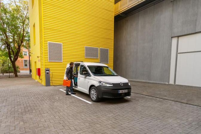 Caddy%20eHybrid%20